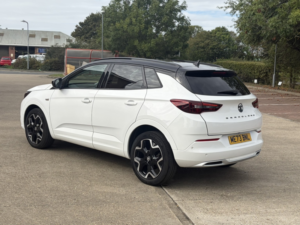 2024 Vauxhall Grandland 1.2 Grandland Ultimate 1.2 130ps 8 Speed Auto in White — image 6