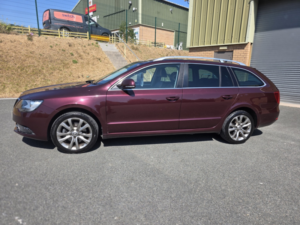 2015 Skoda Superb 2.0 Tdi Se Business in Red — image 3