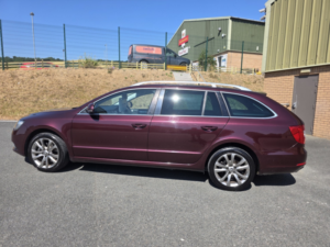 2015 Skoda Superb 2.0 Tdi Se Business in Red — image 4