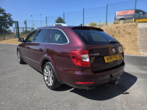 2015 Skoda Superb 2.0 Tdi Se Business in Red — image 5