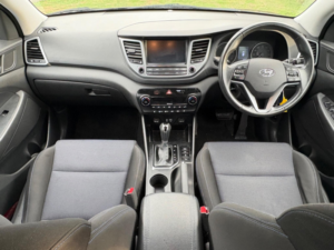 2016 Hyundai Tucson 2.0 Crdi Se Nav Auto 4WD Euro 6 5dr in Grey — image 2