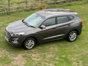 2016 Hyundai Tucson 2.0 Crdi Se Nav Auto 4WD Euro 6 5dr in Grey — image 5