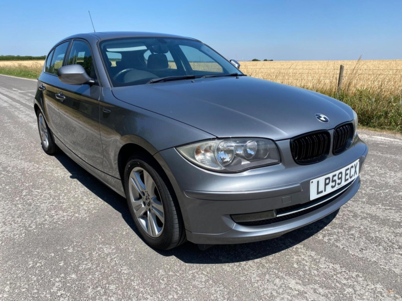 2010 BMW 1 Series 2.0 116i Se Euro 5 5dr in Grey — image 1