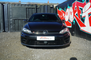 2017 Volkswagen Golf 2.0 Tsi Bluemotion Tech R Estate 5dr Petrol DSG 4motion Euro 6 (s/s) (300 Ps) in Black — image 4