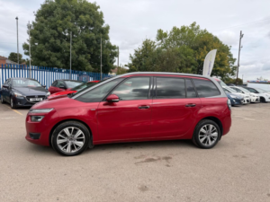 2014 Citroen Grand C4 Picasso 1.6 E-Hdi Airdream Exclusive+ Etg6 Euro 5 (s/s) 5dr in Red — image 3