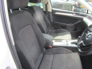 2018 Volkswagen Passat 2.0 Tdi Se Business in White — image 3