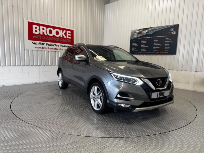 2019 Nissan Qashqai 1.3 Dig-T N-Motion Euro 6 (s/s) 5dr in Grey — image 1