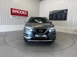 2019 Nissan Qashqai 1.3 Dig-T N-Motion Euro 6 (s/s) 5dr in Grey — image 5
