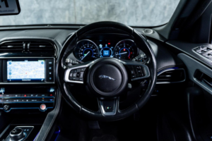2016 Jaguar F-Pace 2.0 D180 R-Sport Auto AWD Euro 6 (s/s) 5dr in Black — image 2