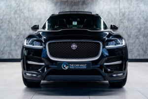 2016 Jaguar F-Pace 2.0 D180 R-Sport Auto AWD Euro 6 (s/s) 5dr in Black — image 4