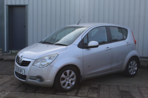 2009 Vauxhall Agila 1.2 16v Design in Silver — image 3