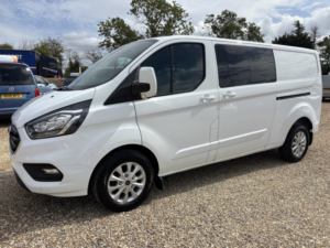 2022 Ford Transit Custom 2.0 Transit Custom Limited Dciv 300 L2 2.0l Ecoblue 130ps Fwd 6 Speed Manual in White — image 6