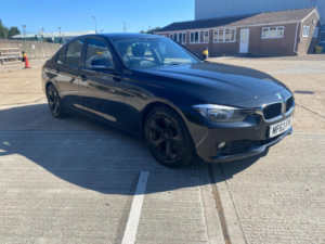 2013 BMW 3 Series 2.0 320d Ed Efficientdynamics Euro 5 (s/s) 4dr in Black — image 2