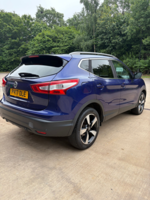 2017 Nissan Qashqai 1.2 Dig-T N-Connecta SUV 5dr Petrol Manual 2WD Euro 6 (s/s) (115 Ps) in Blue — image 5