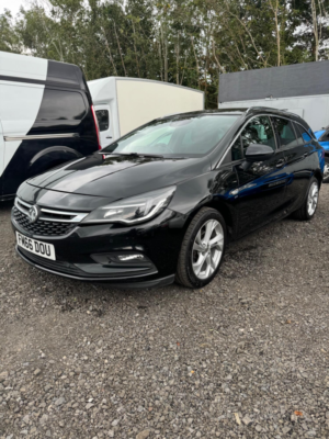 2017 Vauxhall Astra 1.6 Cdti Ecoflex Sri Nav Sports Tourer 5dr Diesel Manual Euro 6 (s/s) (110 Ps) in Multicolour — image 2