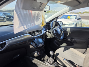 2016 Vauxhall Corsa 1.4i Ecoflex Design Hatchback 5dr Petrol Manual Euro 6 (90 Ps) in Black — image 6