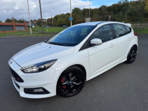 2015 Ford Focus 2.0t Ecoboost St-3 Euro 6 (s/s) 5dr in White — image 3