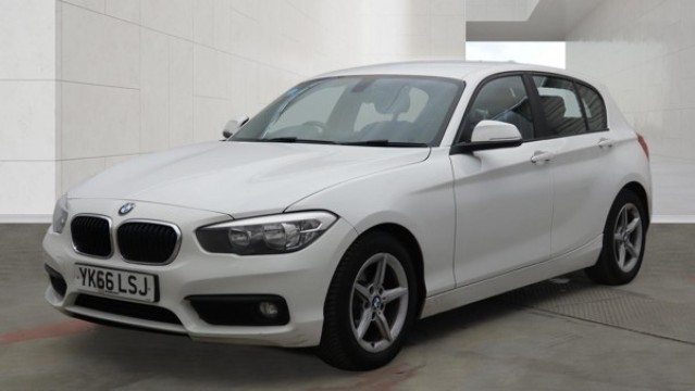 2016 BMW 1 Series 1.5 116d Ed Plus Diesel White 5dr Low Tax in White — image 1