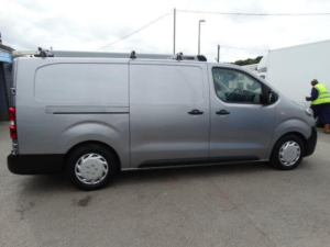 2022 Vauxhall Vivaro Electric 3100 75kwh Dynamic Auto L2 H1 6dr (7.4kw Charger) in Grey — image 4