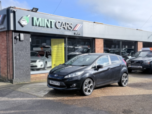 2012 Ford Fiesta 1.6 Titanium in Black — image 4