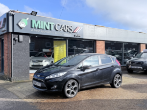 2012 Ford Fiesta 1.6 Titanium in Black — image 5