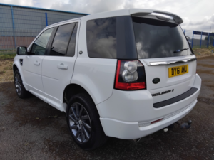 2011 Land Rover Freelander 2 2.2 Sd4 Sport Le in White — image 6