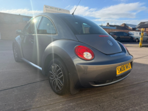 2008 Volkswagen Beetle 1.6 Luna in Grey — image 2