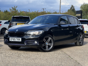 2016 BMW 1 Series 1.5 118i Sport 5-Door in Black — image 4
