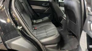 2022 Land Rover Range Rover Velar 2.0 D200 Mhev Edition Auto 4WD Euro 6 (s/s) 5dr in Black — image 3