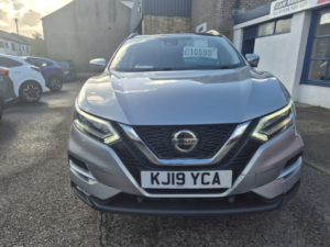 2019 Nissan Qashqai 1.5 Dci Tekna in Silver — image 4