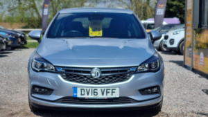 2016 Vauxhall Astra 1.4i Turbo Sri Nav Euro 6 5dr in Silver — image 4