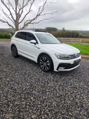 2016 Volkswagen Tiguan R Line Tdi Bmt 4motion DSG in White — image 6