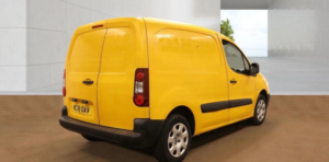 2018 Peugeot Partner 1.6 Bluehdi 854 Se L1 5dr in Yellow — image 2