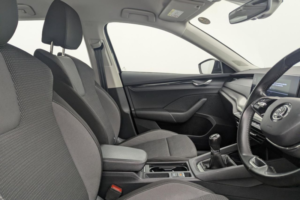 2023 Skoda Octavia 1.0 Tsi Se Technology Estate 5dr Petrol Manual Euro 6 (s/s) (110 Ps) in Black — image 3