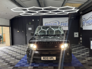 2010 Land Rover Range Rover Sport 3.0 Td V6 Hse in Black — image 4