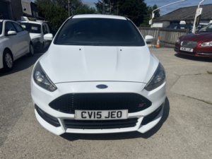 2015 Ford Focus 2.0 Tdci St-2 in White — image 3
