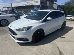 2015 Ford Focus 2.0 Tdci St-2 in White — image 4