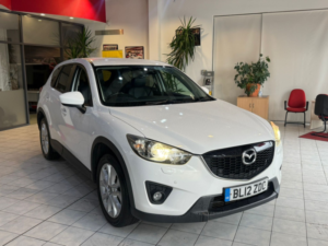2012 Mazda Cx-5 2.2 Skyactiv-D Sport Nav in White — image 2