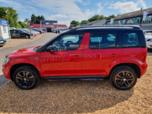 2015 Skoda Yeti 2.0 Tdi Monte Carlo 4WD Euro 6 (s/s) 5dr in Red — image 4
