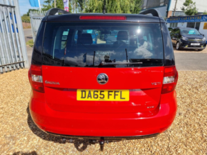 2015 Skoda Yeti 2.0 Tdi Monte Carlo 4WD Euro 6 (s/s) 5dr in Red — image 6