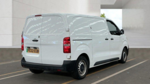 2022 Vauxhall Vivaro Electric 3100 75kwh Dynamic Auto L1 H1 6dr (7.4kw Charger) in White — image 6
