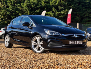2018 Vauxhall Astra 1.6 Cdti Blueinjection Sri Vx Line Nav Euro 6 (s/s) 5dr in Blue — image 3