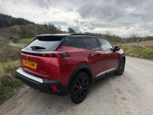 2020 Peugeot 2008 1.5 Bluehdi Gt Line in Red — image 3