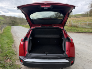 2020 Peugeot 2008 1.5 Bluehdi Gt Line in Red — image 4
