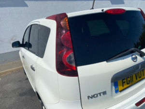 2011 Nissan Note 1.6 16v N-Tec Euro 5 5dr in White — image 6