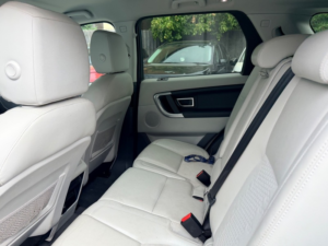 2015 Land Rover Discovery Sport Td4 Se Tech in Blue — image 6