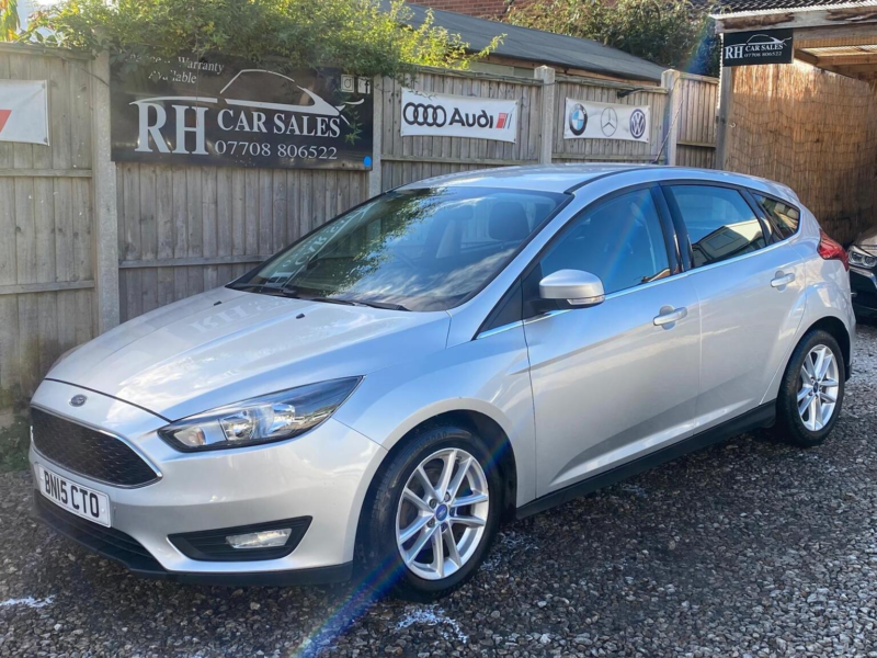 2015 Ford Focus 1.6 Tdci Zetec Euro 5 (s/s) 5dr in Silver — image 1