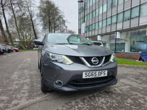 2015 Nissan Qashqai 1.2 Dig-T N-Tec 2WD Euro 6 (s/s) 5dr in Grey — image 2