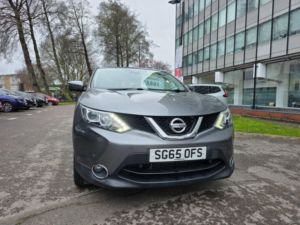 2015 Nissan Qashqai 1.2 Dig-T N-Tec 2WD Euro 6 (s/s) 5dr in Grey — image 3