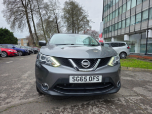2015 Nissan Qashqai 1.2 Dig-T N-Tec 2WD Euro 6 (s/s) 5dr in Grey — image 4